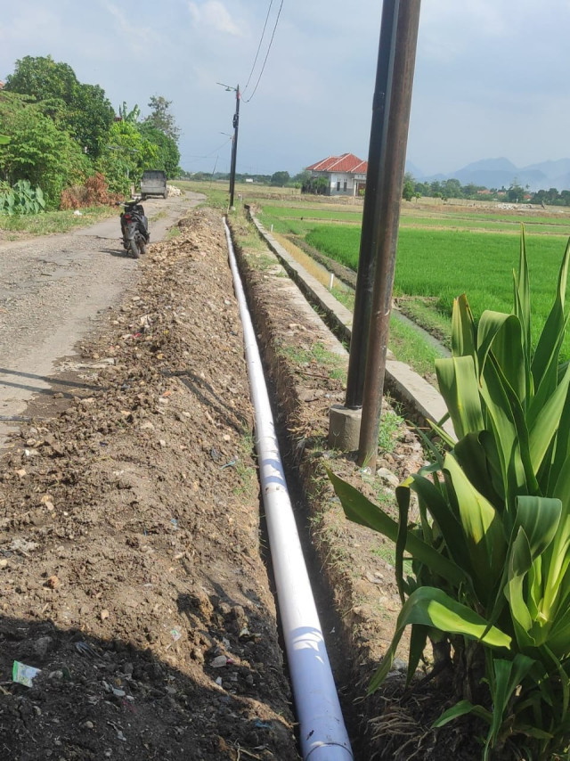 PEMBANGUNAN PIPANISASI PENGAIRAN SAWAH